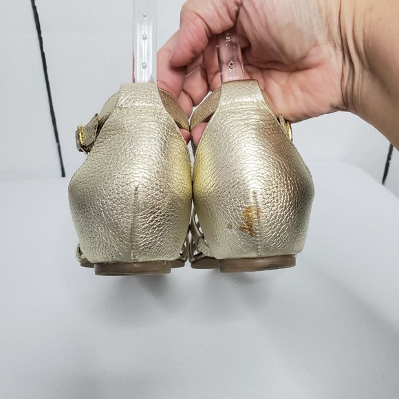 *SOLD* Fergie Islander Leather Thong Sandals - Picture 7 of 10